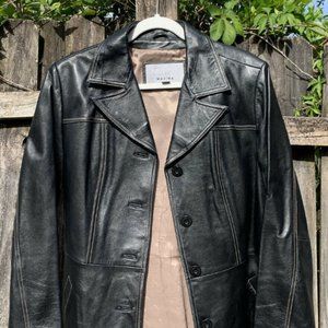 Women's lapel buttons black leather jacket coat